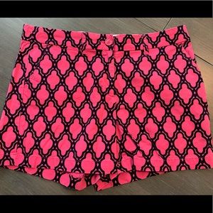 Crown & Ivy pink with navy shorts 5” inseam size12